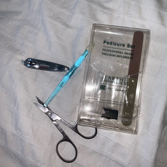 New Nail Care Set!! - Picture 2 of 4